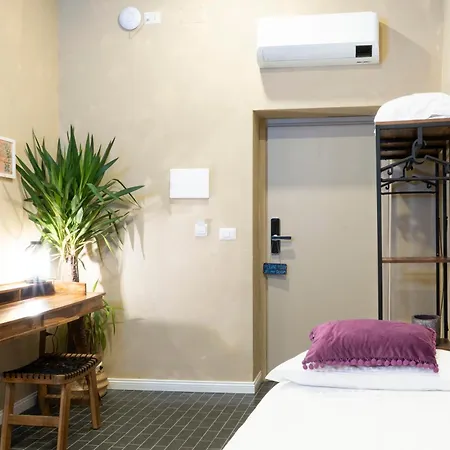 Hopestel Secret Garden * Napels