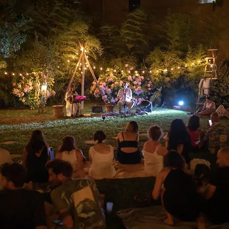 Hopestel Secret Garden Hostel Napels