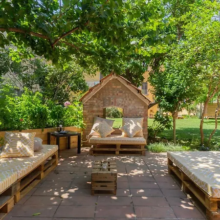 Hostal Hopestel Secret Garden Nápoles