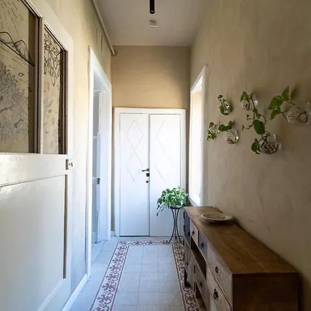 Hostel Hopestel Secret Garden *