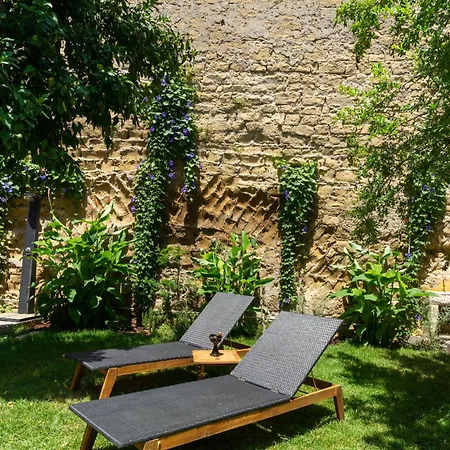 Hopestel Secret Garden *